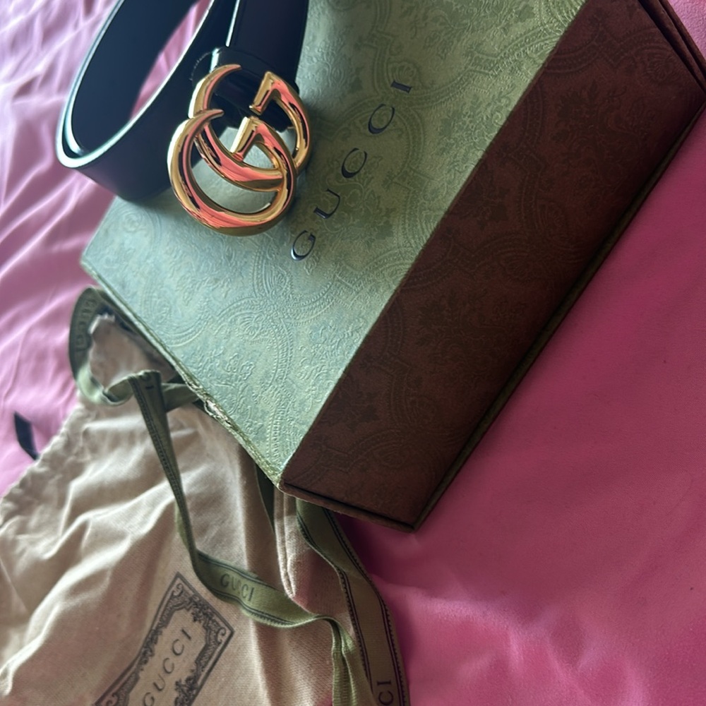 Gucci Belt in pristine condition original comes with a box, dustbag and ribbon - Picture 5 of 5